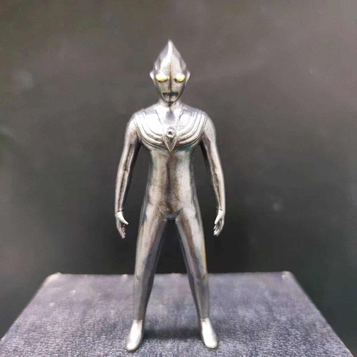 10厘米纯铜做旧相信光迪迦奥特曼景品手办模型礼物金属摆件工艺品,金属材料及制品,金属罐/桶/瓶,淘宝优惠券,粉丝福利购,淘宝优惠卷