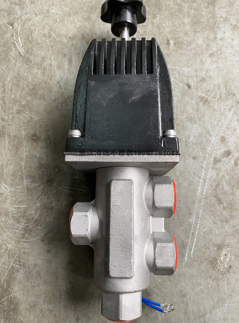 不锈钢二位四通电磁换向