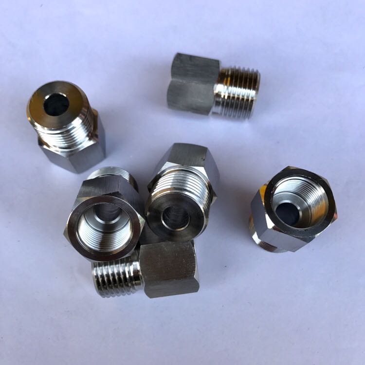 外六角不锈钢转换接头内
