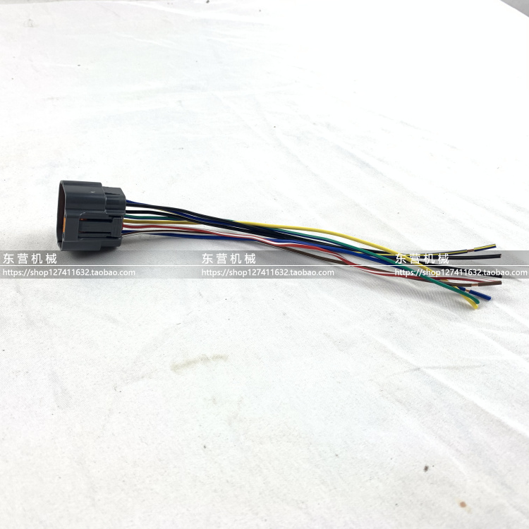 （议价）五十铃700P增压器电磁阀插头6WG1/CYH52/日立450EGR阀插