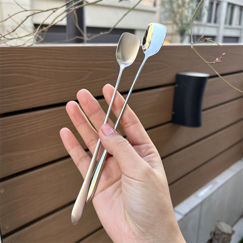 小轻奢304不锈钢咖啡勺子搅拌勺调羹长柄可爱家用甜品勺子冰勺