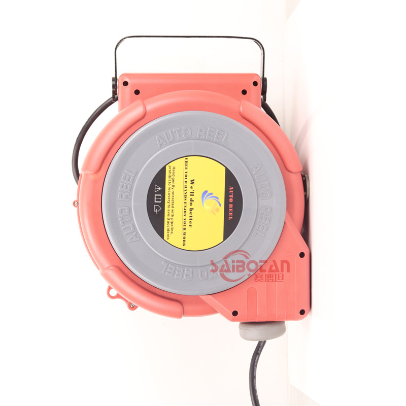 自动伸缩拖回收线盘卷器