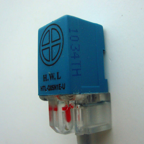 议价HWL方型接近开关HTL-Q05N1S-UNPN输5mm检测距离