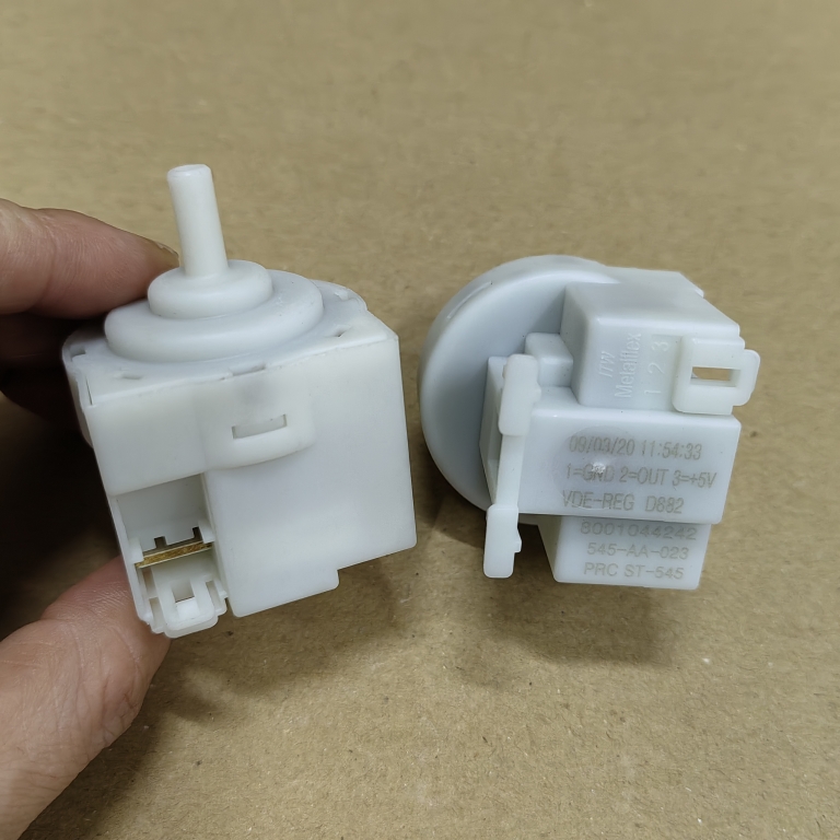 适用博西华XQG100-WB45UM160W洗衣机水位传感器水位开关控制器