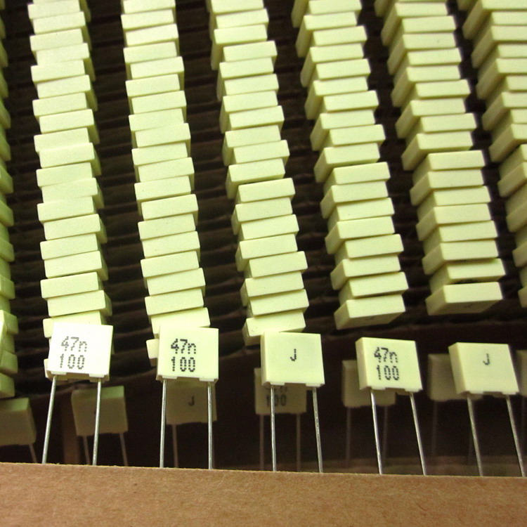 批量特价原盒只薄膜电容