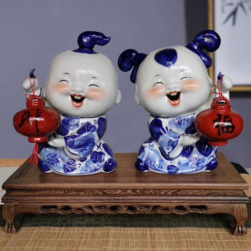 陶瓷摆件中式创意摆设结婚送礼雕塑可爱手绘青花陶瓷娃娃家居装饰