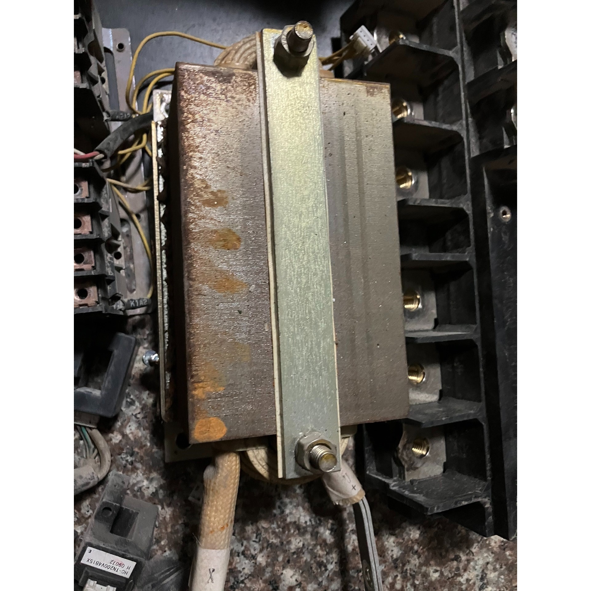 （议价）DCL40218A220M安川变频器H1000直流电抗器，实