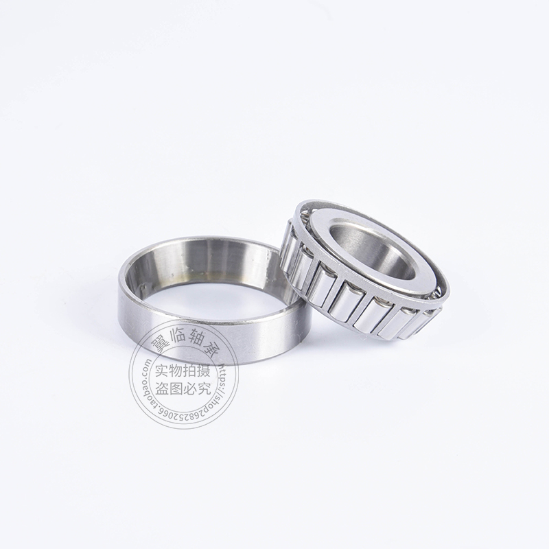 HRB哈尔滨圆锥滚子轴承30218 30219 30220 30221 30222 30224