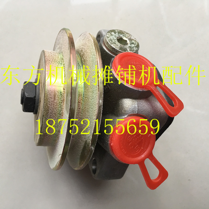 摊铺机输油泵道依茨发动