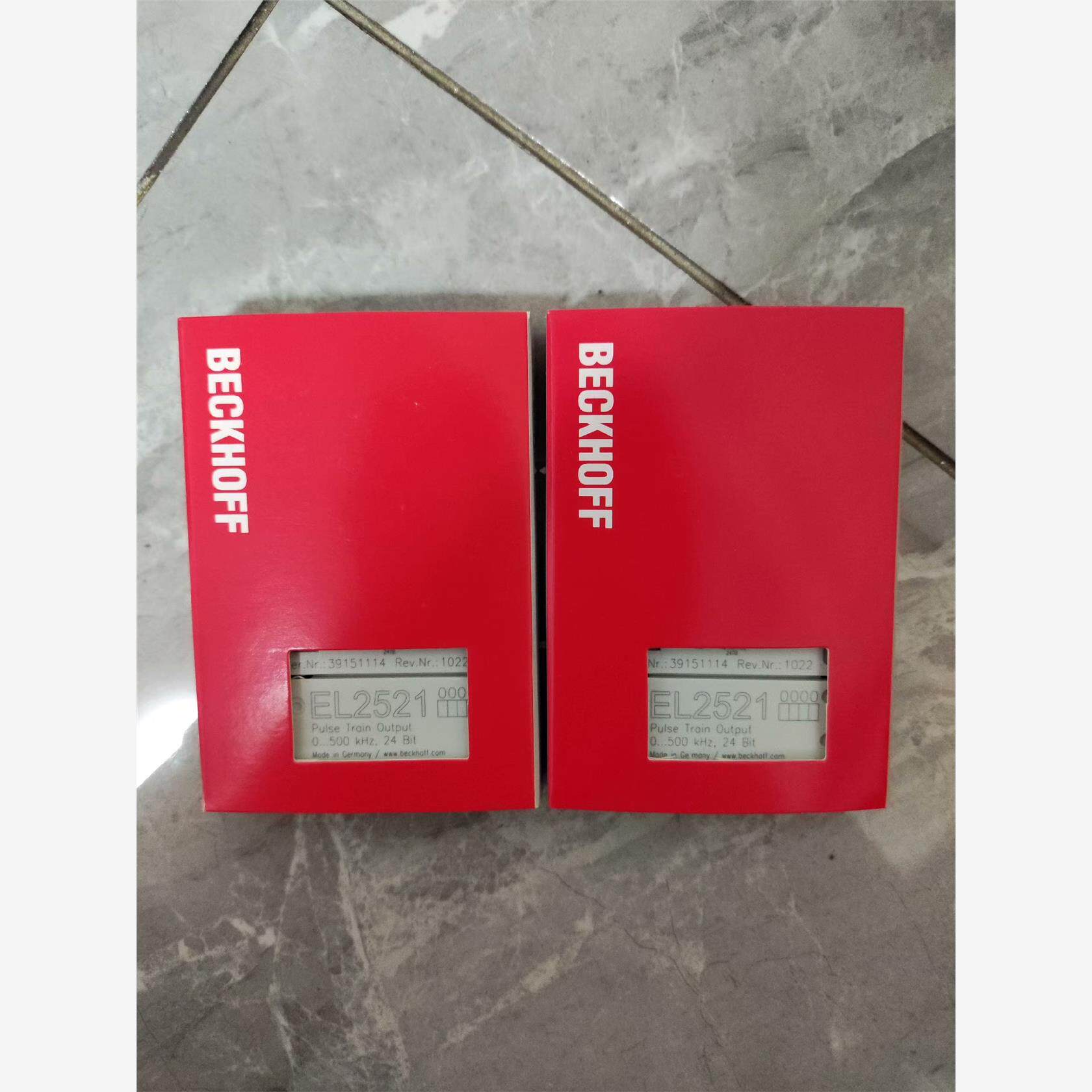 倍福EL2521，成色漂亮带包装发货，标价是单价议价