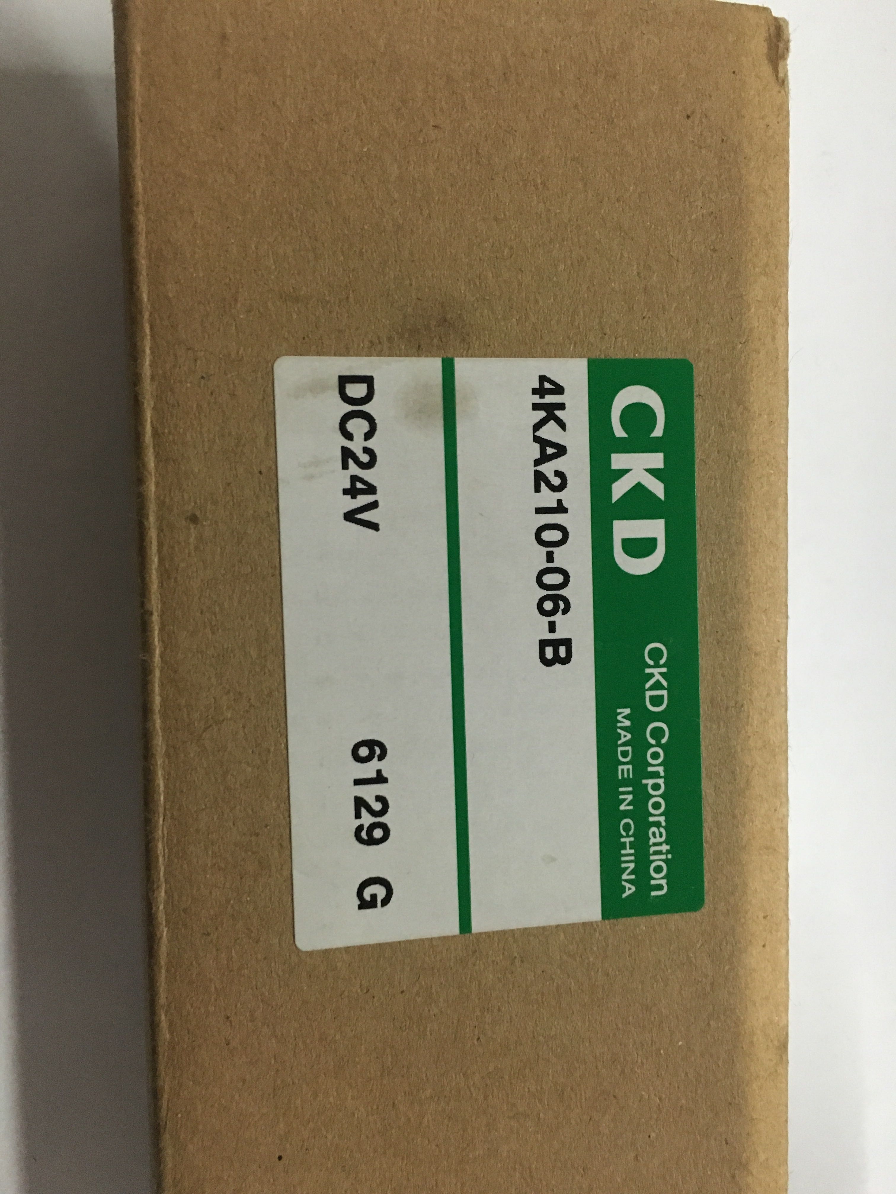 CKD电磁阀4KA210-06-B喜开理原装AC220 DC24 AC110当天发货