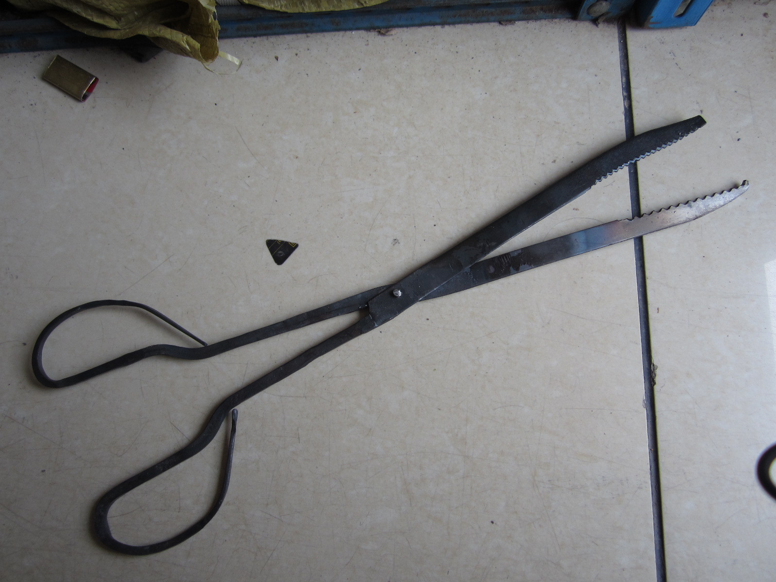 冲冠厂家直销鱼钳子泥鳅