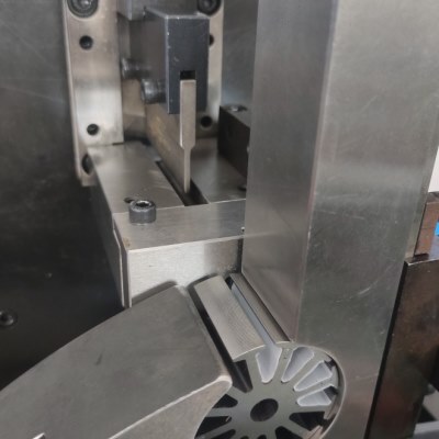 转子槽纸刀插槽纸机槽纸切断刀，槽纸槽楔模具配做