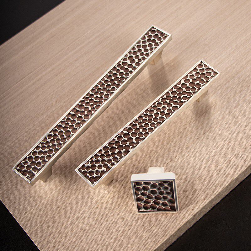 高档精致锤纹铜柜门拉手 实心黄铜北欧抽屉衣橱古银把手96孔距