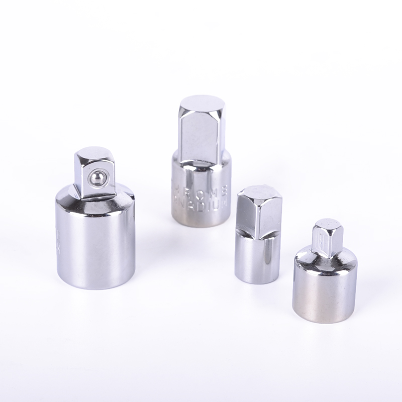 套筒转换接头大转中棘轮扳手1/2大飞转3/8中飞1/4小飞套筒转换头