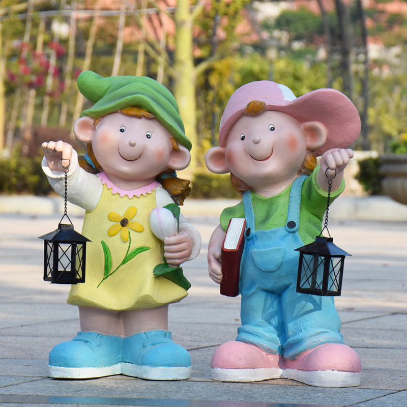 幼儿园仿真卡通人物雕塑