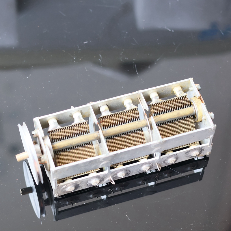 三联3*25PF-390PF左右黄铜片可调可变电容器DIY组件