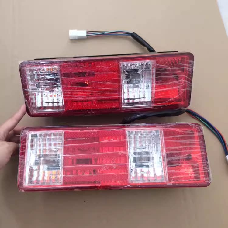 适用于长安王X3X1后尾灯