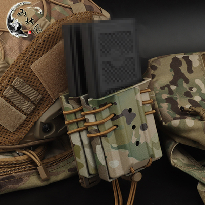 西北风  户外双联M4迷彩功能快拔套 5.56背心molle收纳附件包