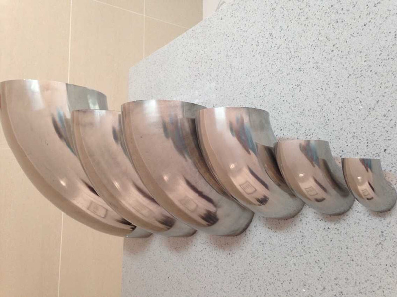 不锈钢焊接弯头光亮度装