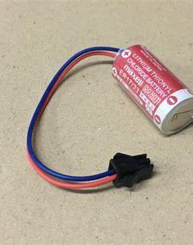 日本MAXELL 原装正品 ER17/33 3.6V 2/3AA 带黑色2孔SM飞机插头