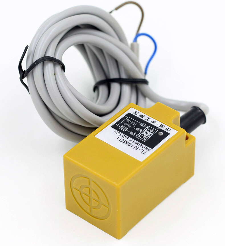 沪工角柱方形电感式接近