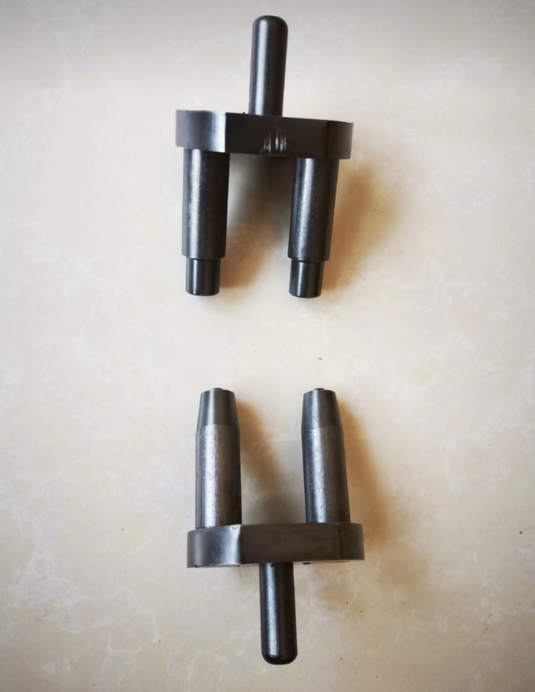 富华桥16吨刹车片双铆头12粗17粗卯片机双铆头富华桥专用