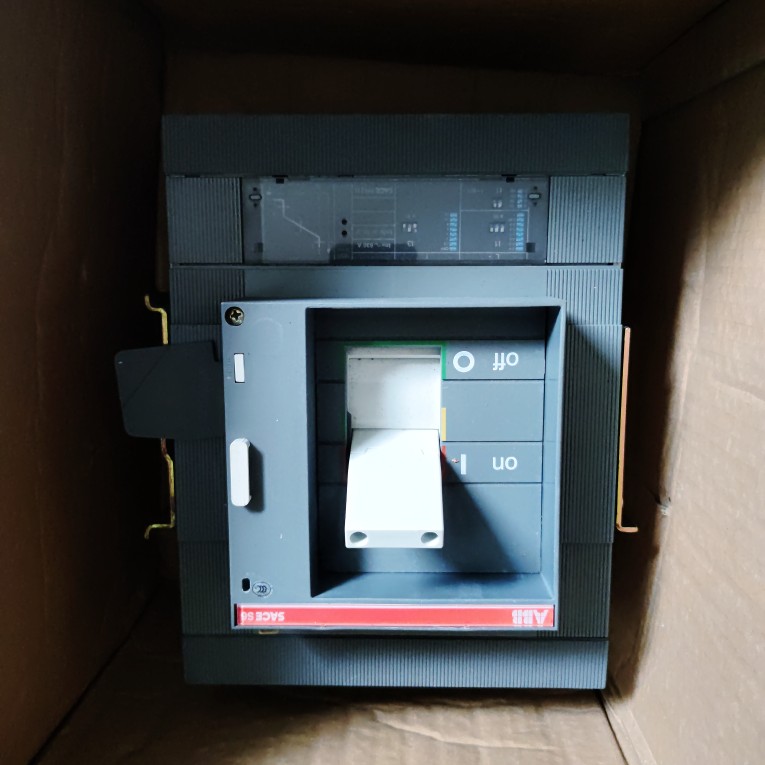 询价ABB S6N/S6S/S6S 3P 630A PR211 插入式议价