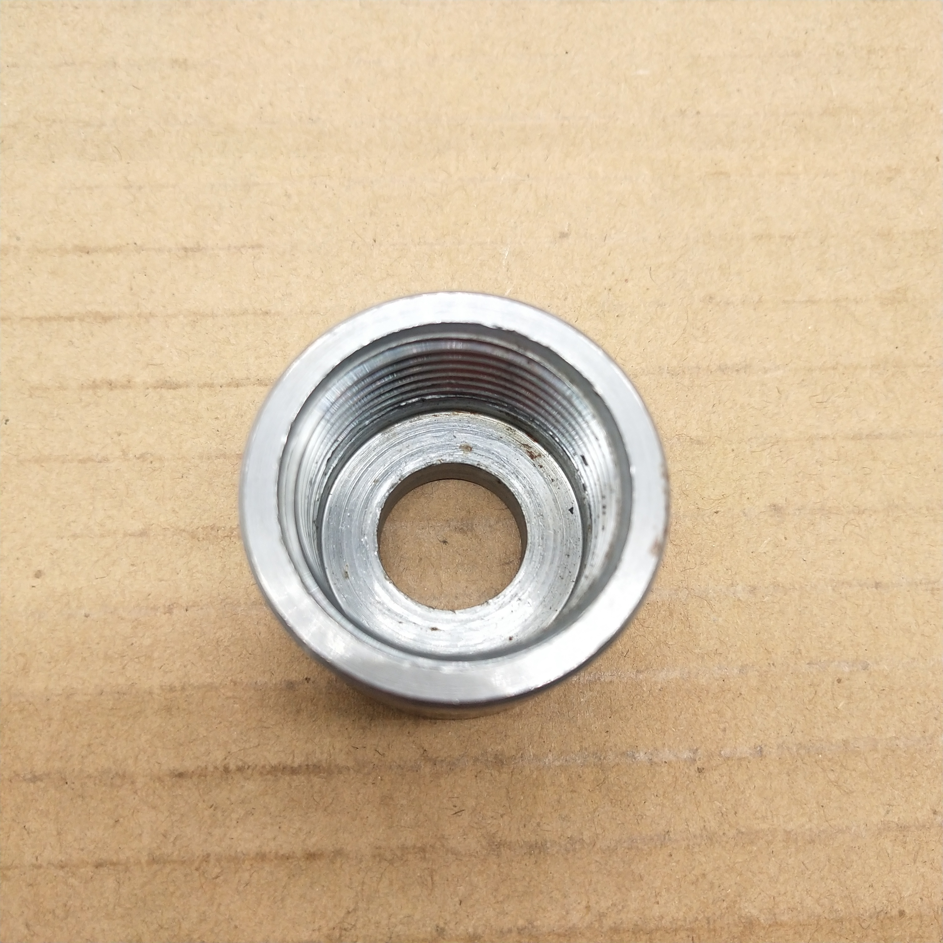 双金属温度计焊接座内丝