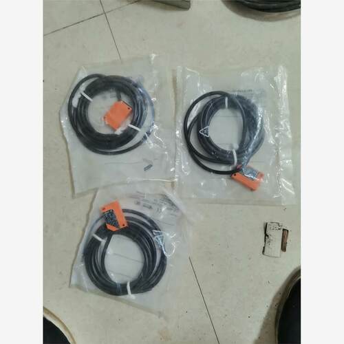 易福门方形接近开关型号1