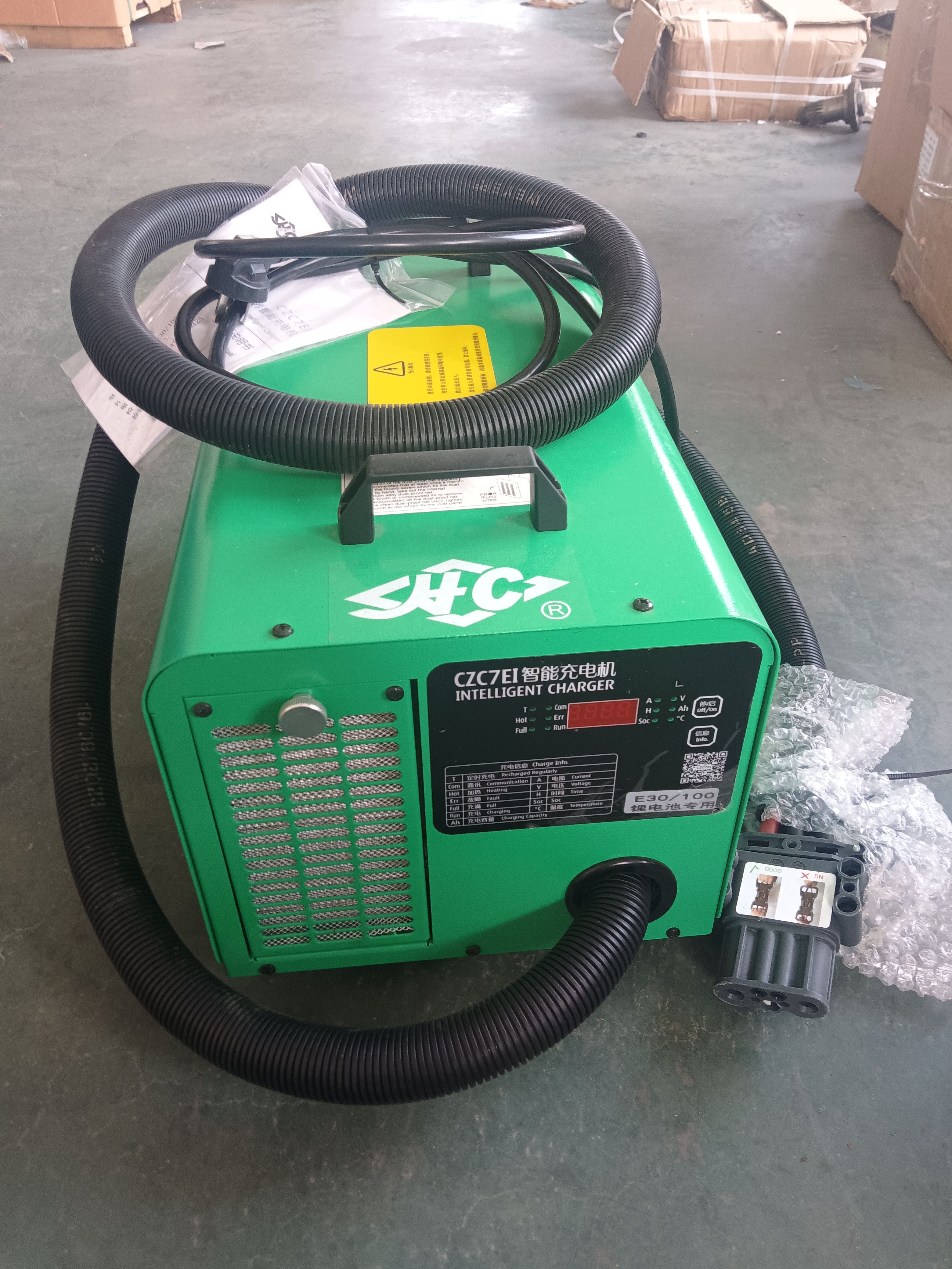 充电机CZC7EI-E30/100A锂电池叉车充电机/AGV小车充电器