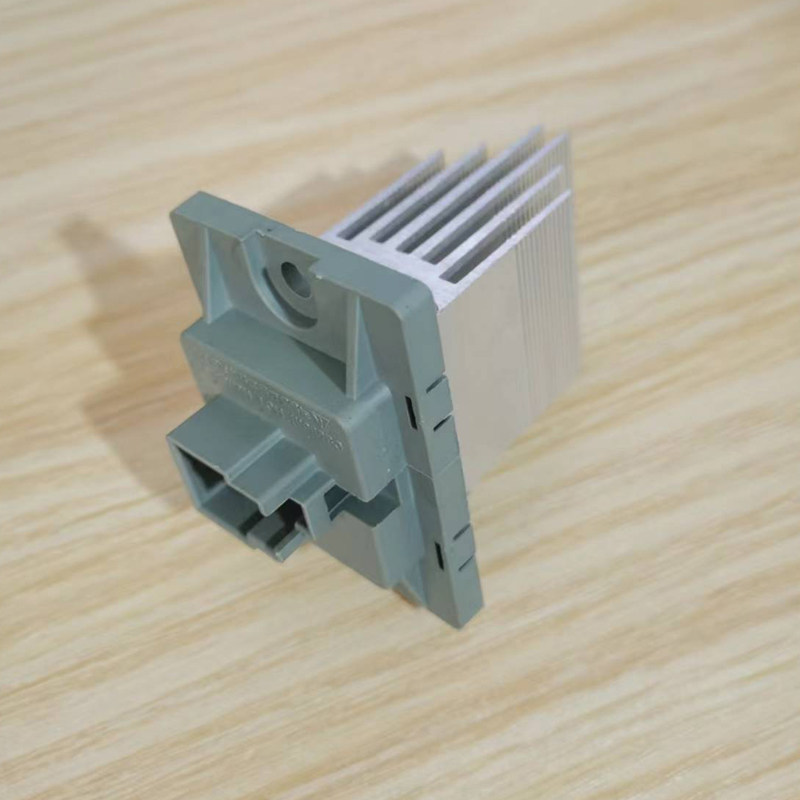 适用于北京现代伊兰特悦动鼓风机电阻自动空调冷暖风机传感器配件
