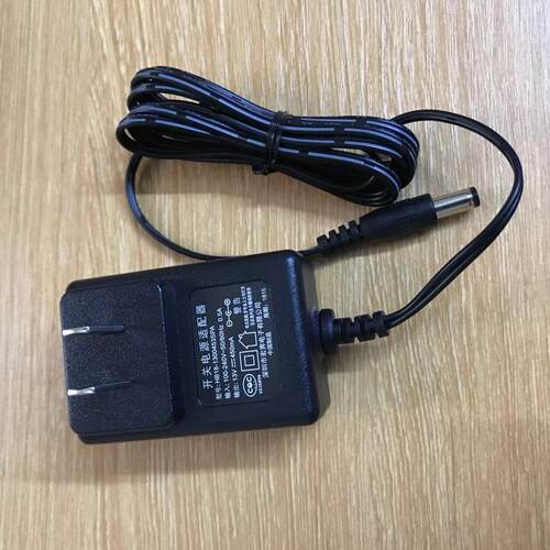 VBCT智能吸尘器G12电源线工作电压9.6V适配器电压13V450MA充电器