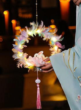 玉兔手提灯笼中秋节儿童兔子花灯夜市地推摆地摊羽毛古风宫灯