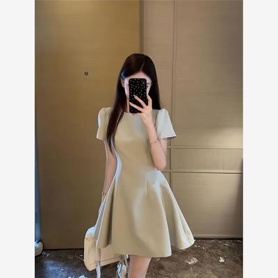 绿色短袖连衣裙子女夏季