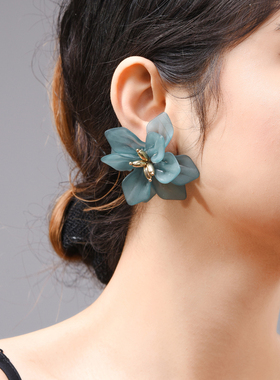 Wuli & baby Hyperbole Flower Earrings Women Acrylic