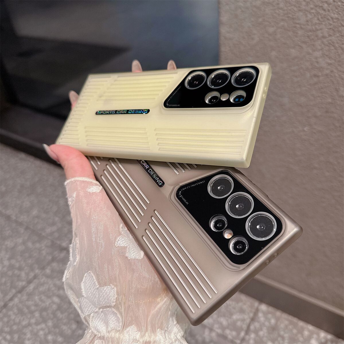 清爽散热适用三星S24Ultra手机壳S25+个性刀锋新款s25plus竖条镂空s23u透黑色s22ultra超轻薄自带镜头膜硬壳