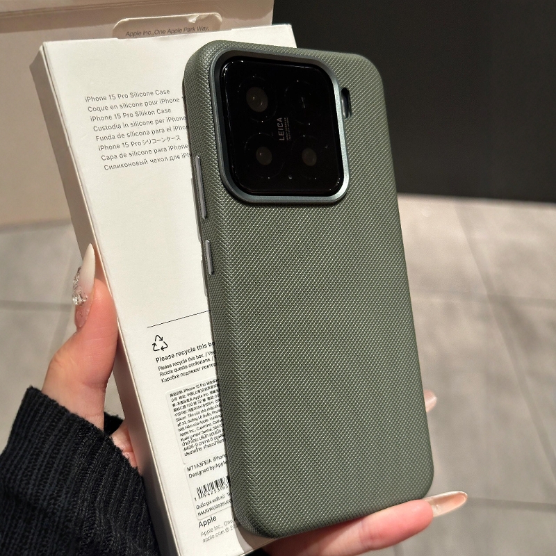 商务科技皮革铜绿色适用小米15手机壳15Pro内置磁吸细纹Xiaomi14pro防摔耐磨金属镜头硬壳简约轻奢质感男生潮