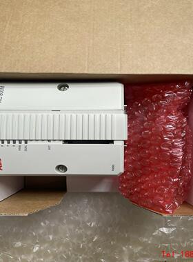 【非标价】型号PM865K01，ABB模块，功能完好，议价咨询。