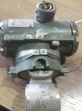 横河压力变送器，型号EJA430A，实物拍摄，有通电图片，其