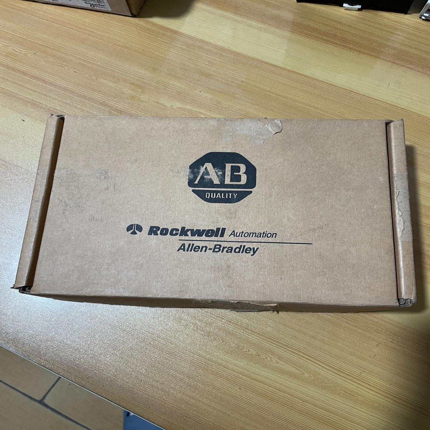 AB罗克韦尔PLC模块 1746-OW16 新的己拆封，