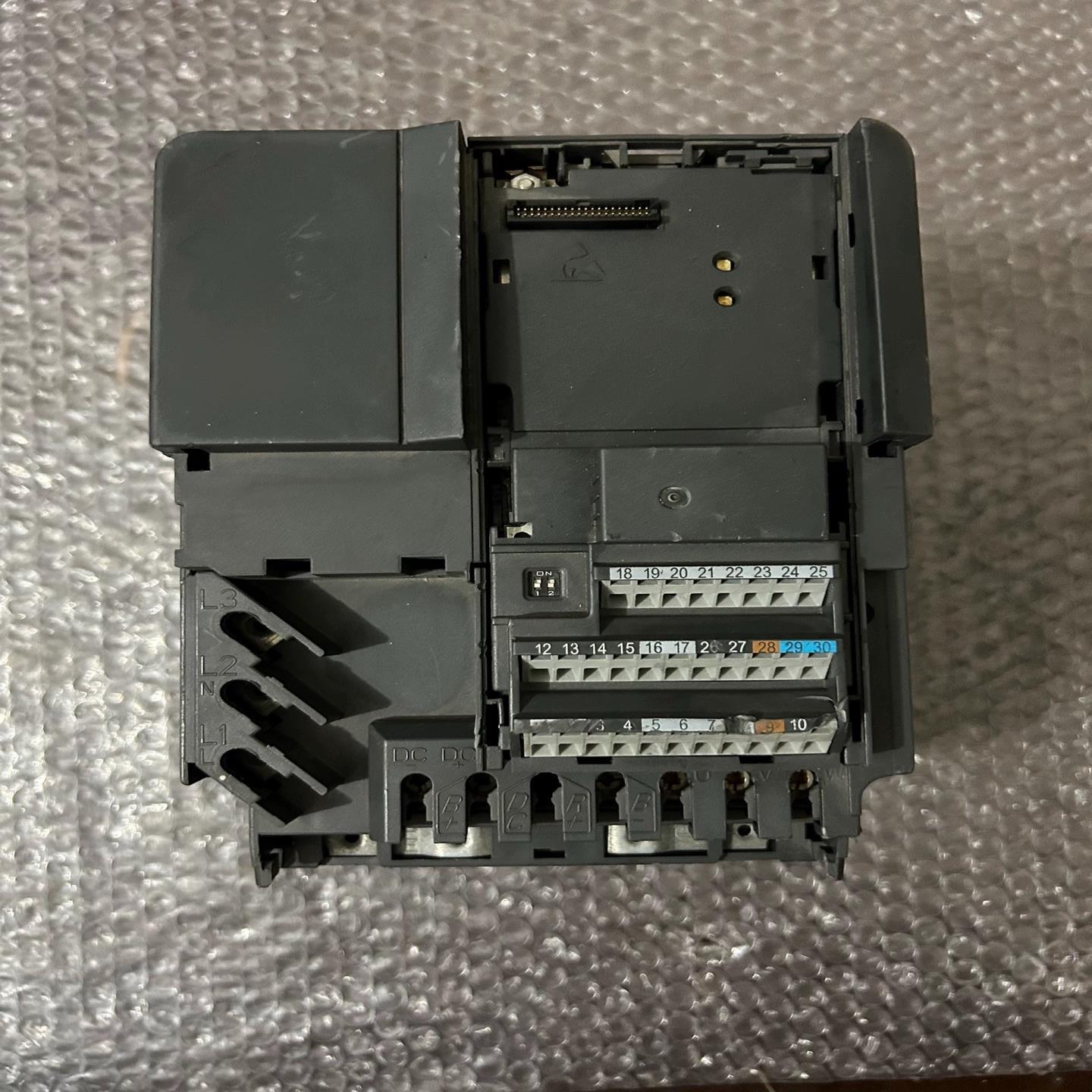 （设备配件）西门子变频器6SE6440-2UD24-0BA1，4Kw