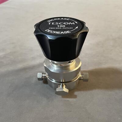 TESCOM调压阀64-2662KA491-055  实物拍