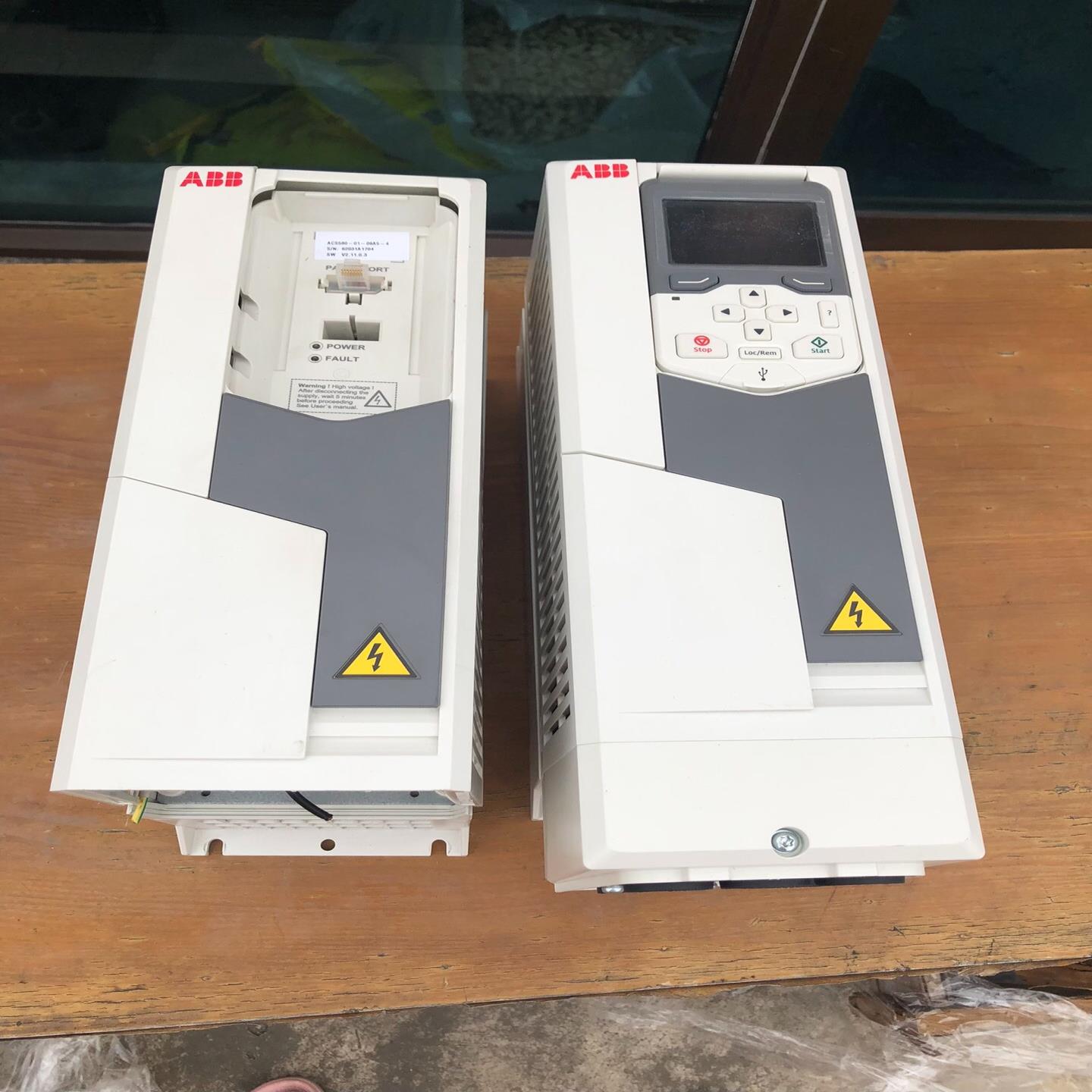 ABB变频器5.5KWACS580-01-12A7-4 成色
