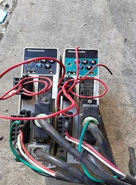 驱动器/控制器松不驱动器MADDT1207003一台MADD