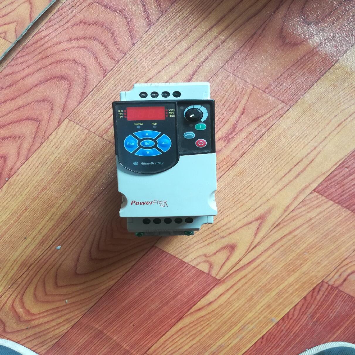 全新AB罗克韦尔变频器22F-D2P5N103  0.75KW