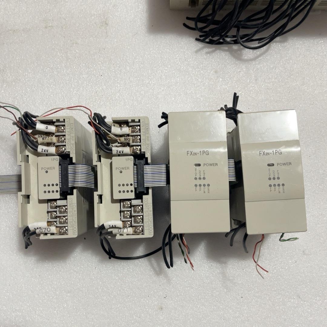 PLC定位模块FX2n-1PG-E四台