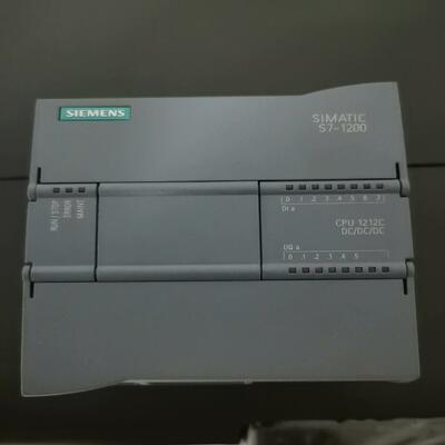 西门子1212c DCDCDC，基本全新。仅通电测试未装柜使