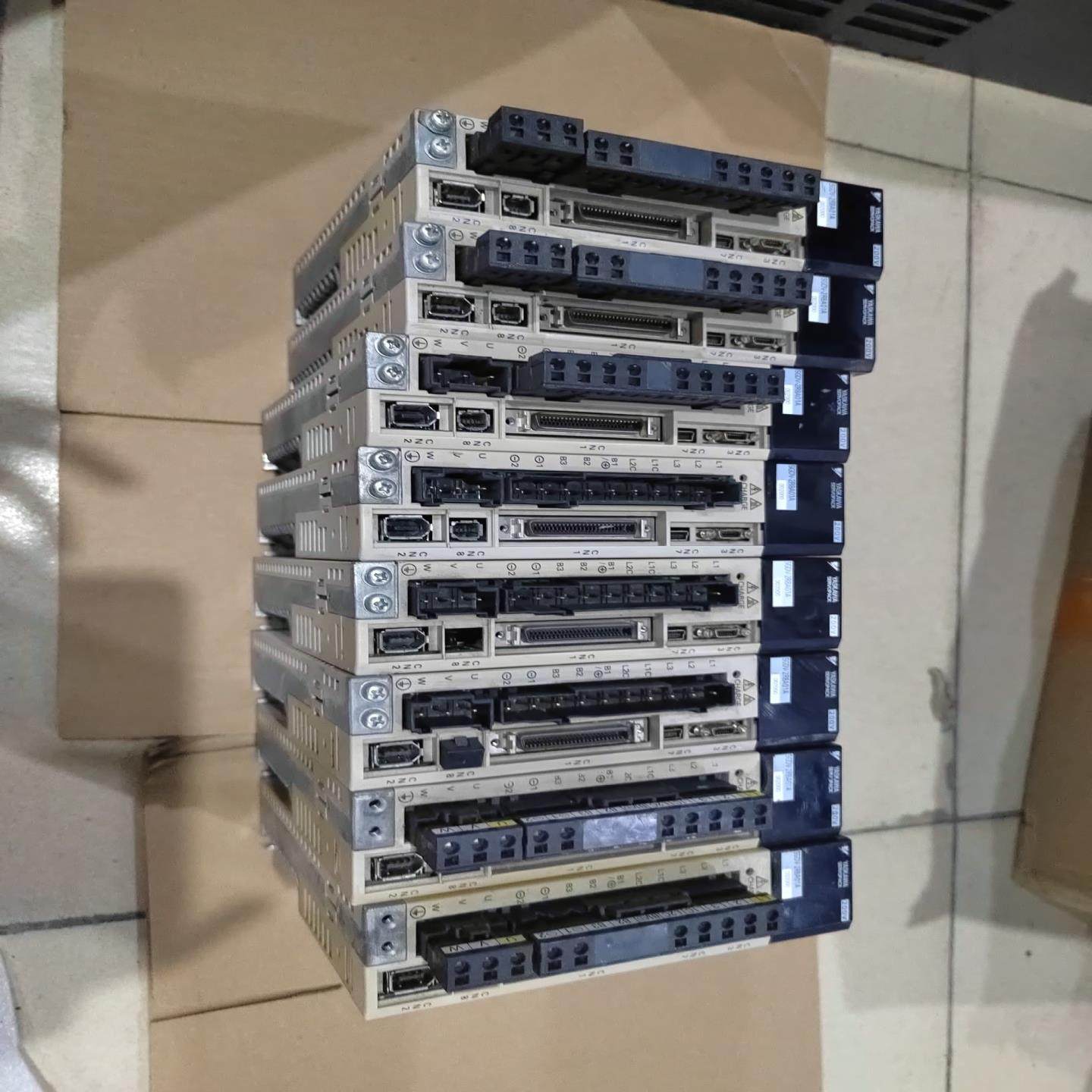 （设备配件）  R8A01A002000伺服SGDV-2拆机安川实物图,3C数码配件,其它配件,淘宝优惠券,粉丝福利购,淘宝优惠卷