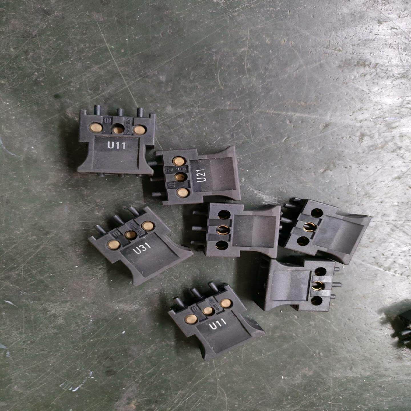 【工控自动化】PBT-GF30S120光纤头U11U21U31议